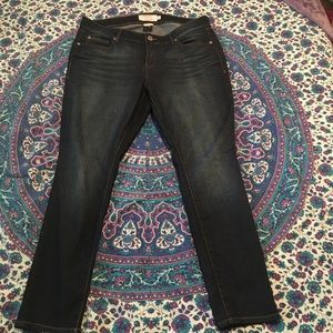 Torrid dark wash curvy skinnies, EUC